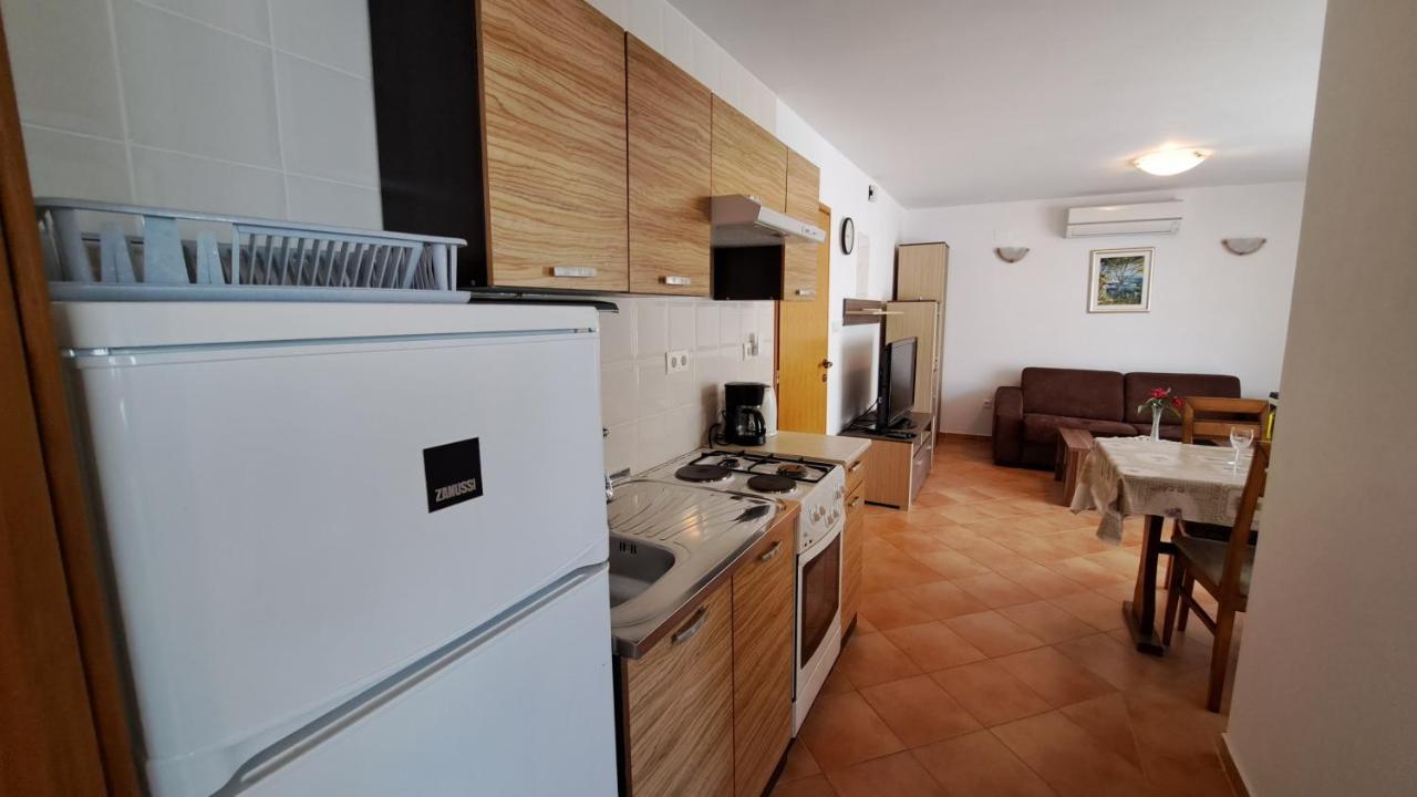 Cozy Apartments Baska Экстерьер фото