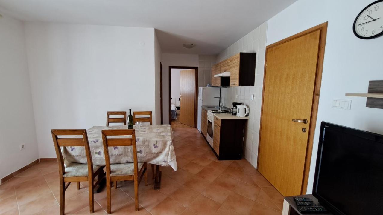 Cozy Apartments Baska Экстерьер фото