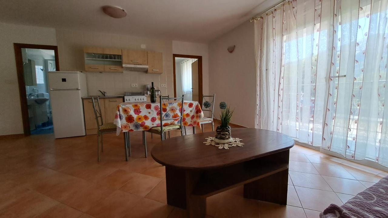 Cozy Apartments Baska Экстерьер фото