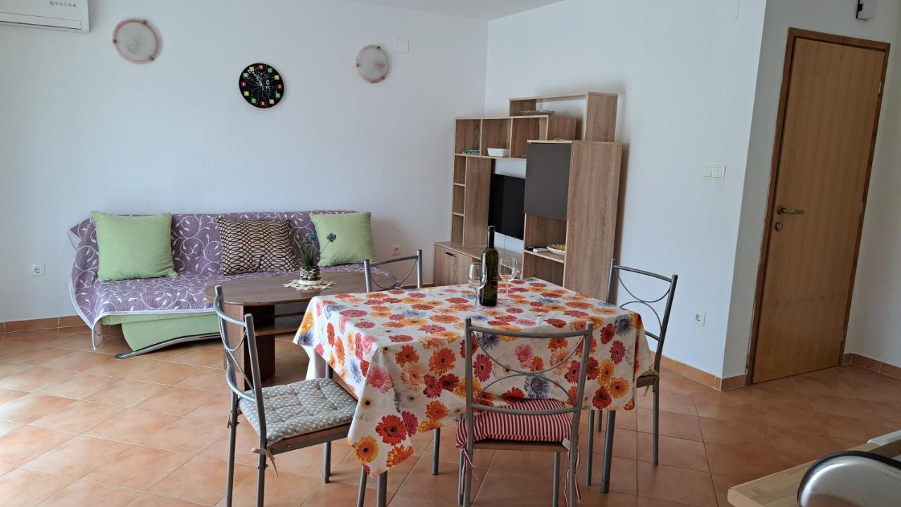 Cozy Apartments Baska Экстерьер фото