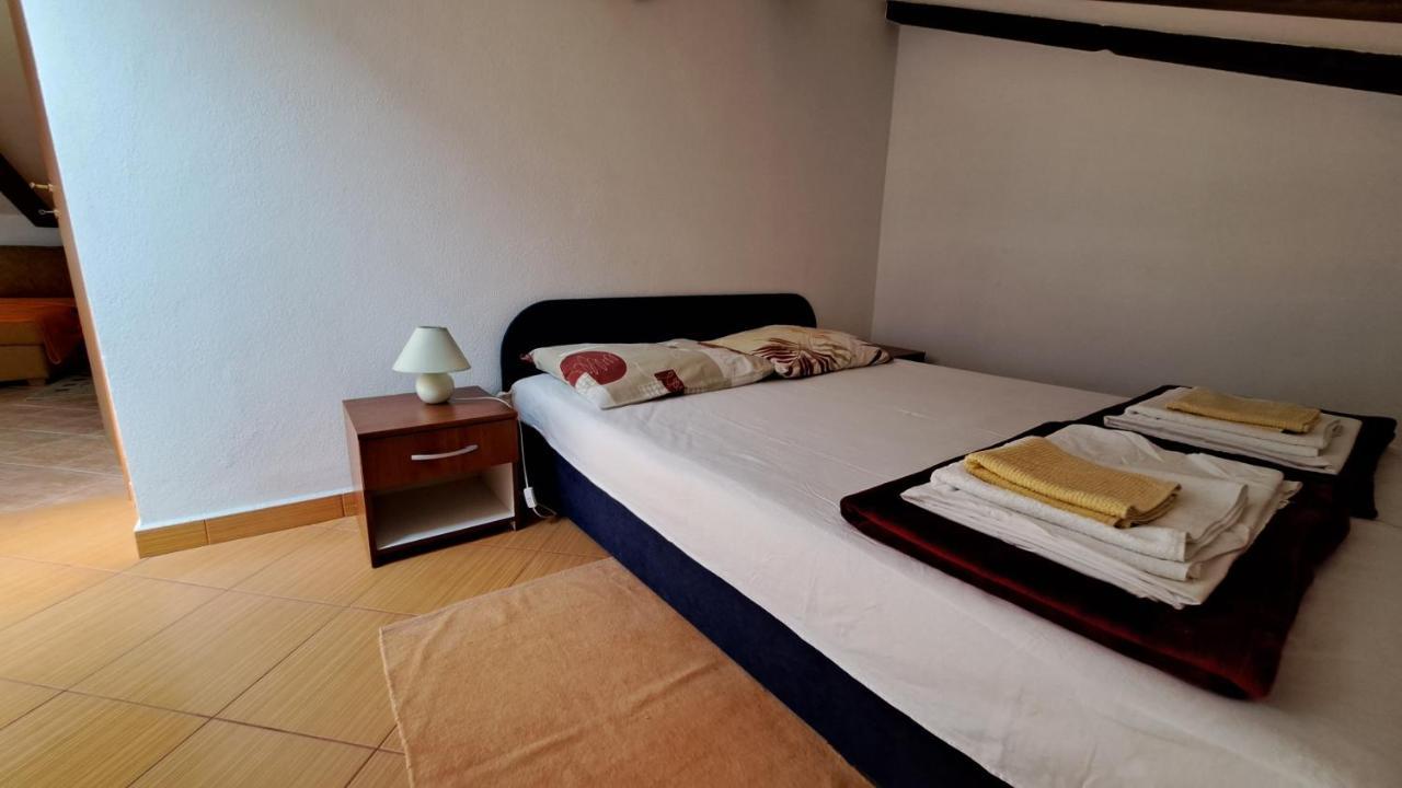 Cozy Apartments Baska Экстерьер фото