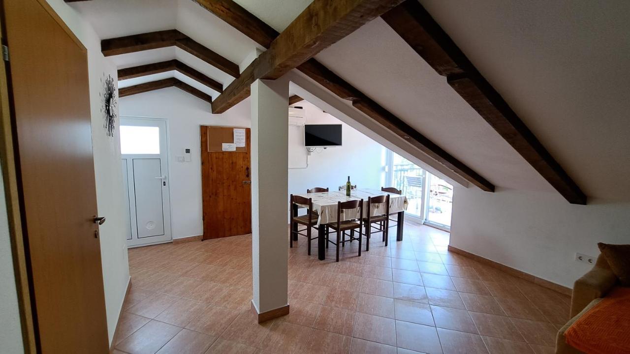 Cozy Apartments Baska Экстерьер фото