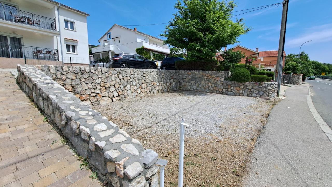 Cozy Apartments Baska Экстерьер фото