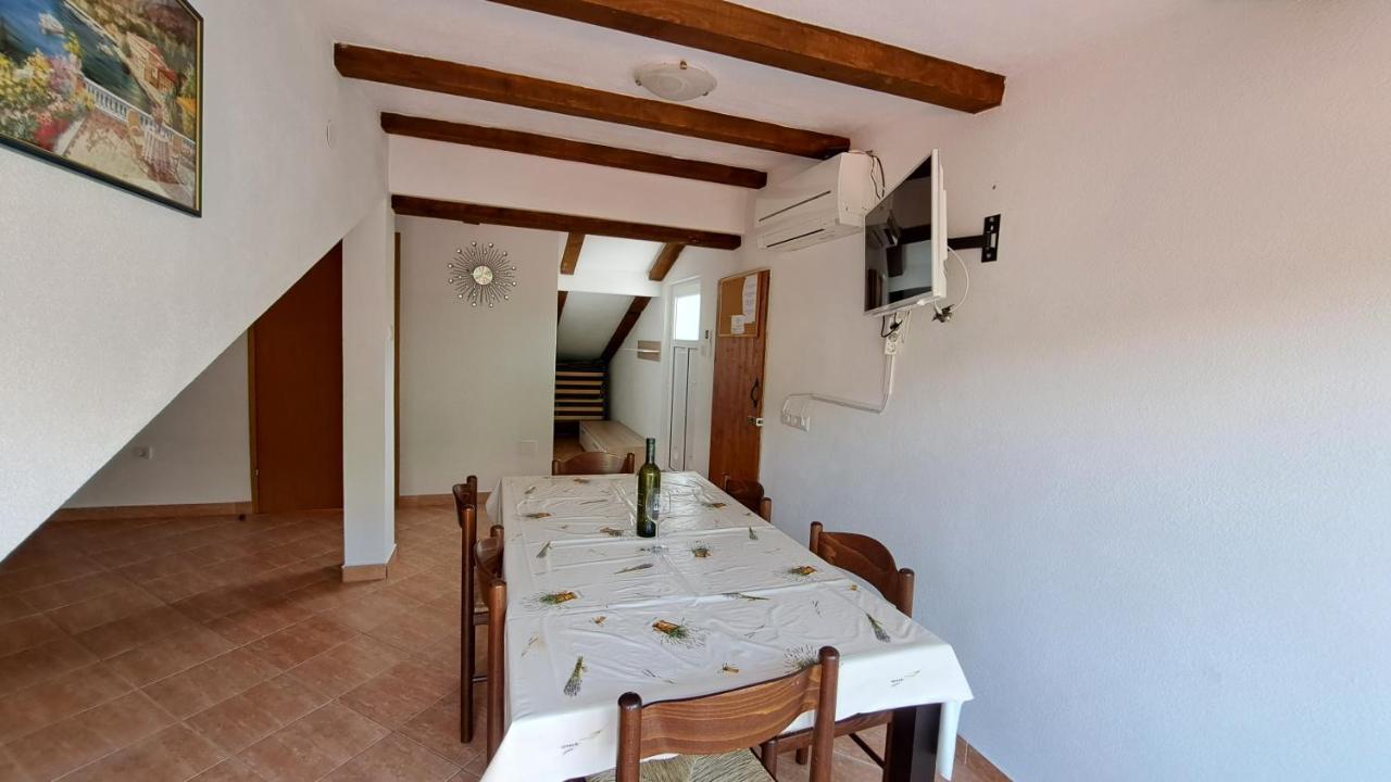 Cozy Apartments Baska Экстерьер фото
