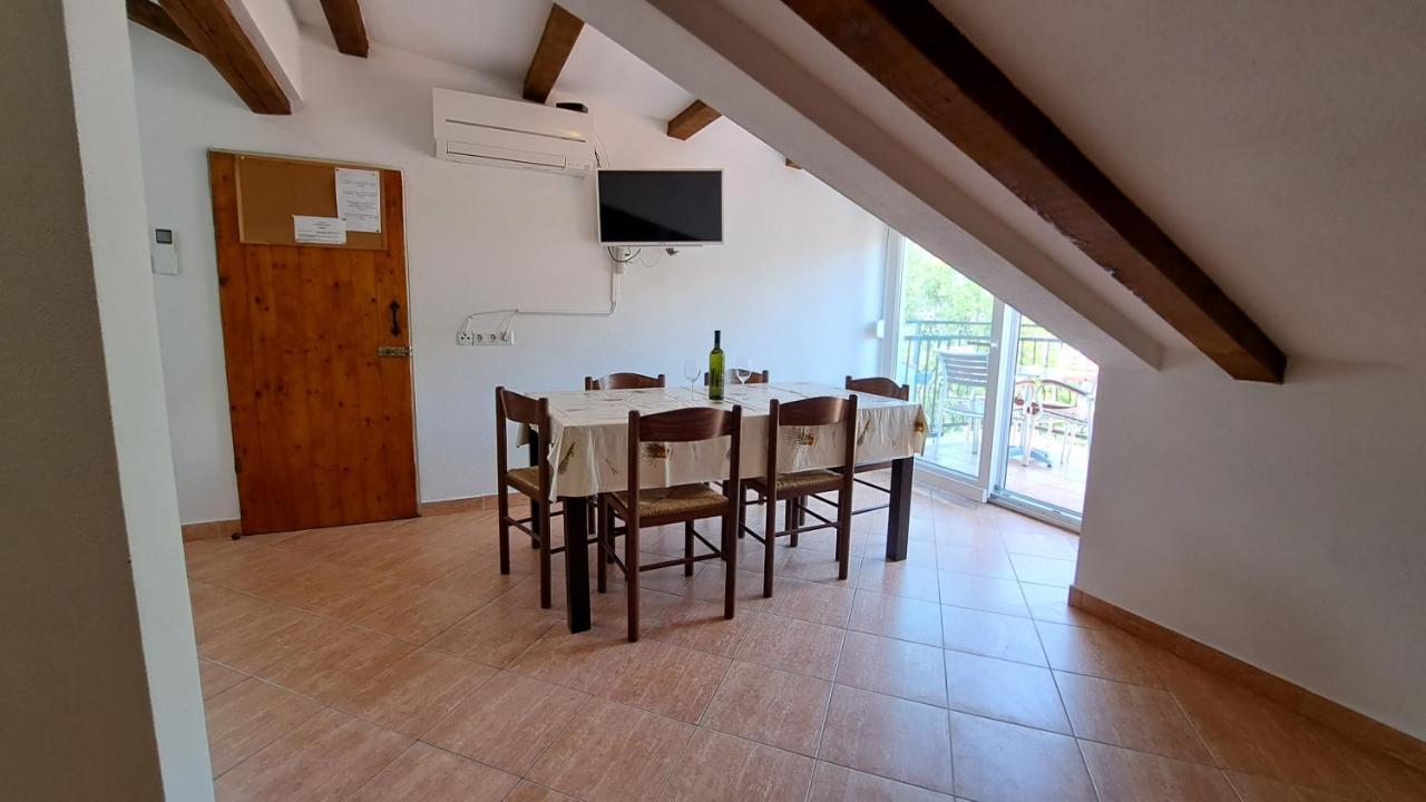 Cozy Apartments Baska Экстерьер фото