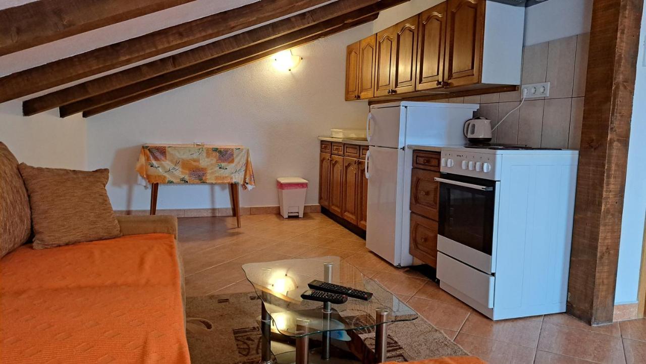 Cozy Apartments Baska Экстерьер фото